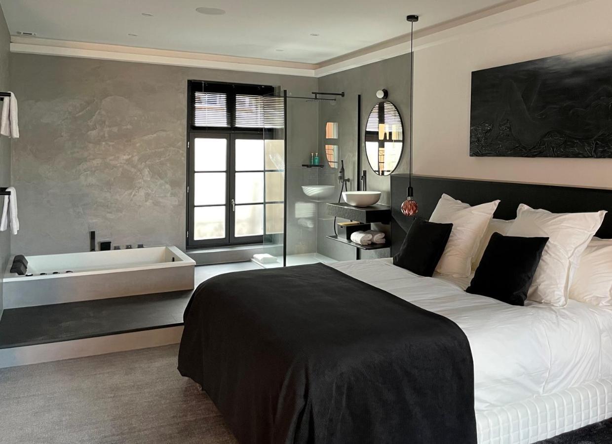 Ennea - Jacuzzi & Luxury Suites (Adults Only) Perpignan Dış mekan fotoğraf