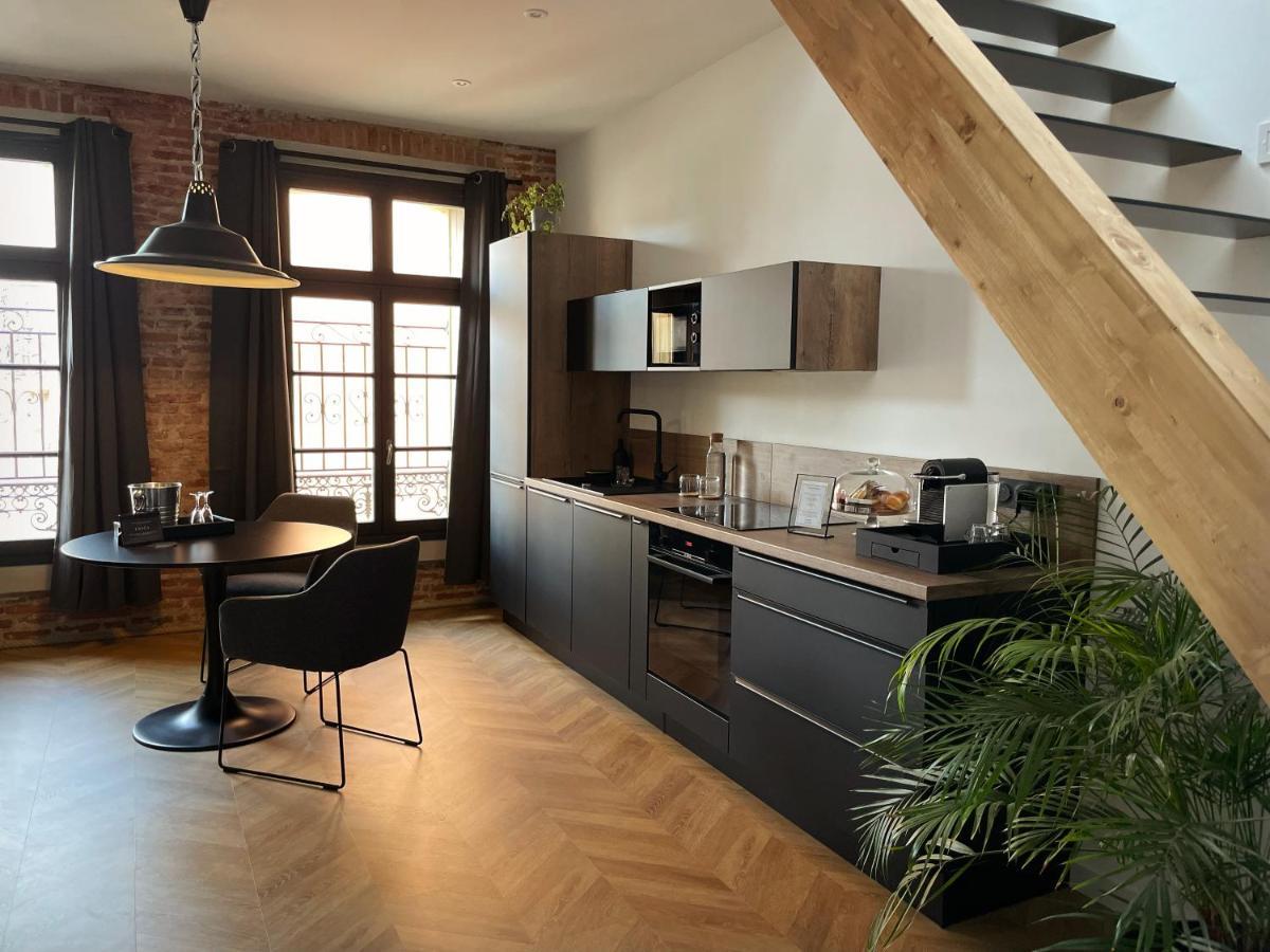 Ennea - Jacuzzi & Luxury Suites (Adults Only) Perpignan Dış mekan fotoğraf